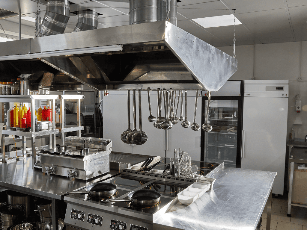 الدليل الشامل لاختيار أفضل منظف صناعي عالي الجودة