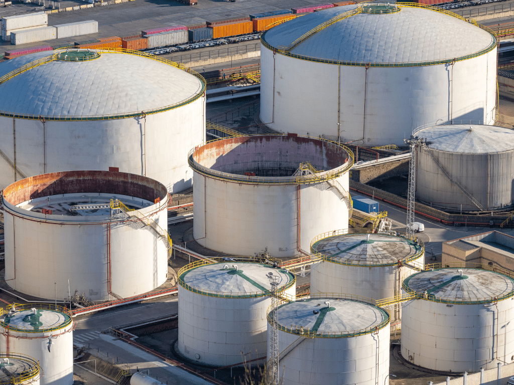 حلول انسكاب النفط الصناعي: دليل شامل