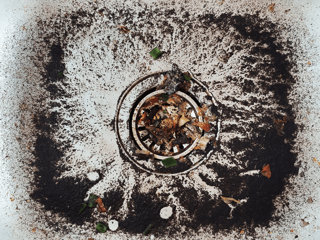 مزيلات الشحوم القابلة للتحلل: حل صديق للبيئة لتحديات التنظيف