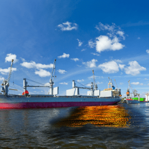 كشف التأثيرات المتعددة لتسرب النفط في منصة ديب واتر هورايزن والحلول الممكنة