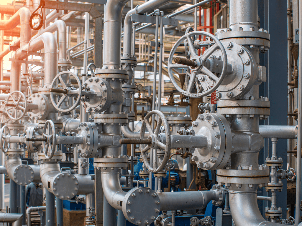 تنظيف الخزانات الصناعية: مفتاح التشغيل الآمن والفعال